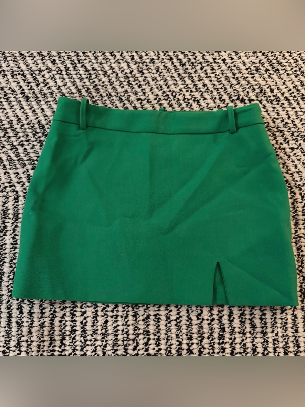 Zara Green Mini Skirt Business Casual Bright Fancy Women’s Size Small Belt Neon